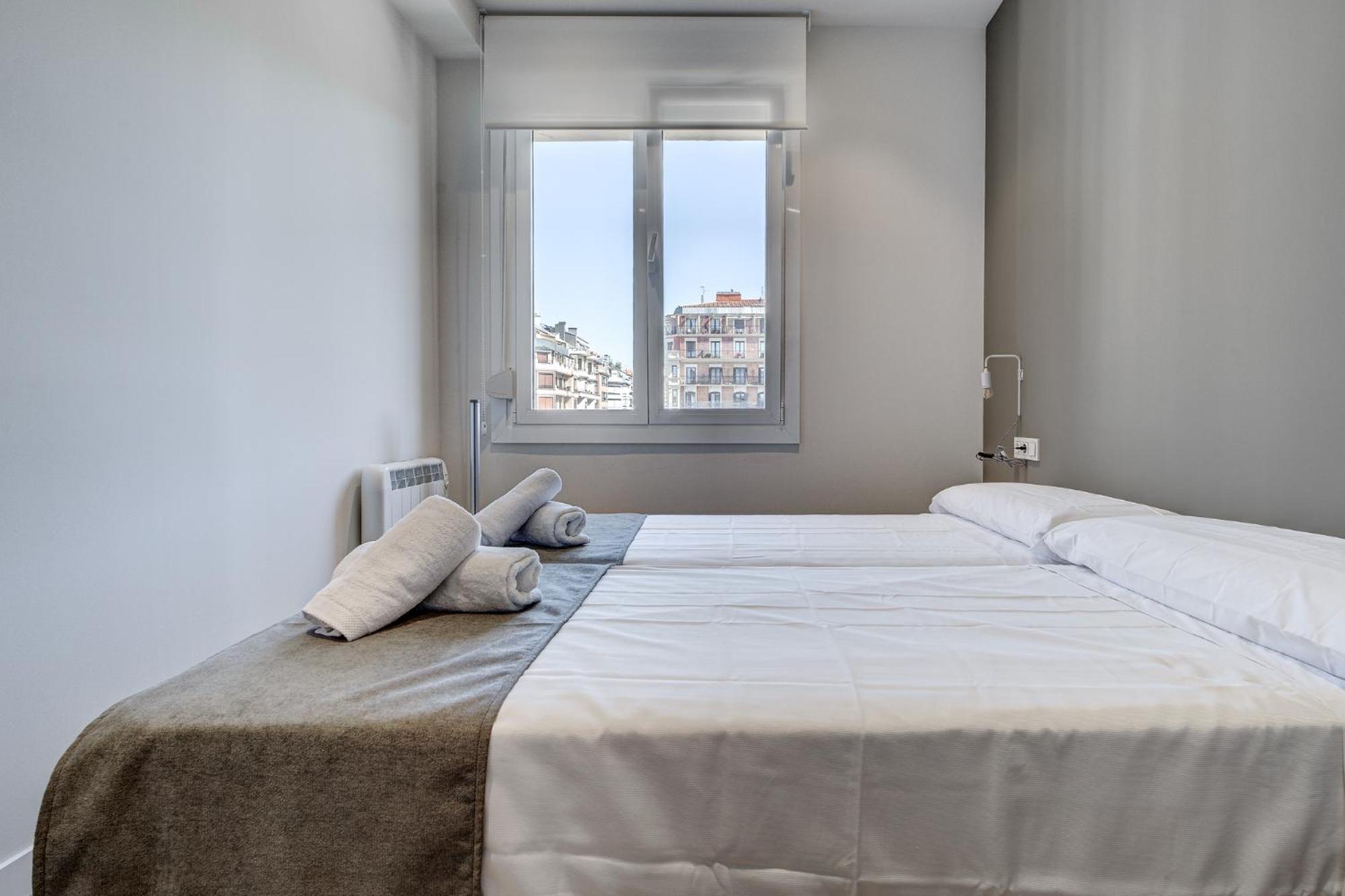 Apartamentos Gran Via By Sanse Holidays Сан-Себастьян Екстер'єр фото