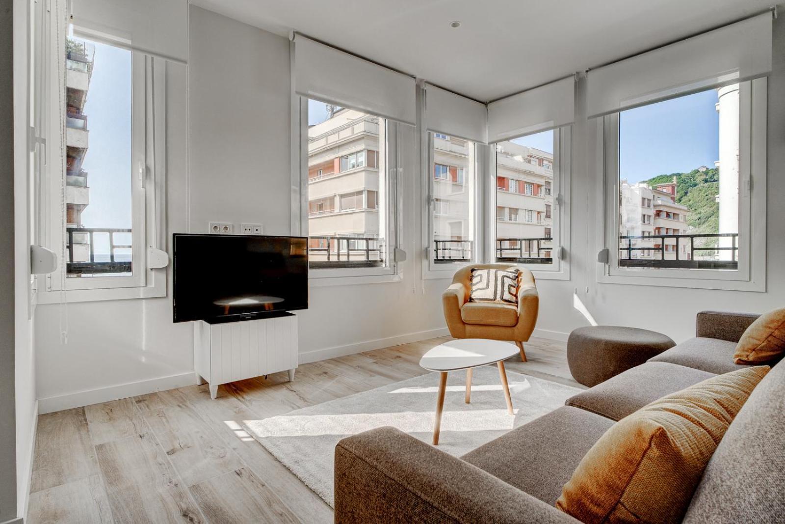Apartamentos Gran Via By Sanse Holidays Сан-Себастьян Екстер'єр фото