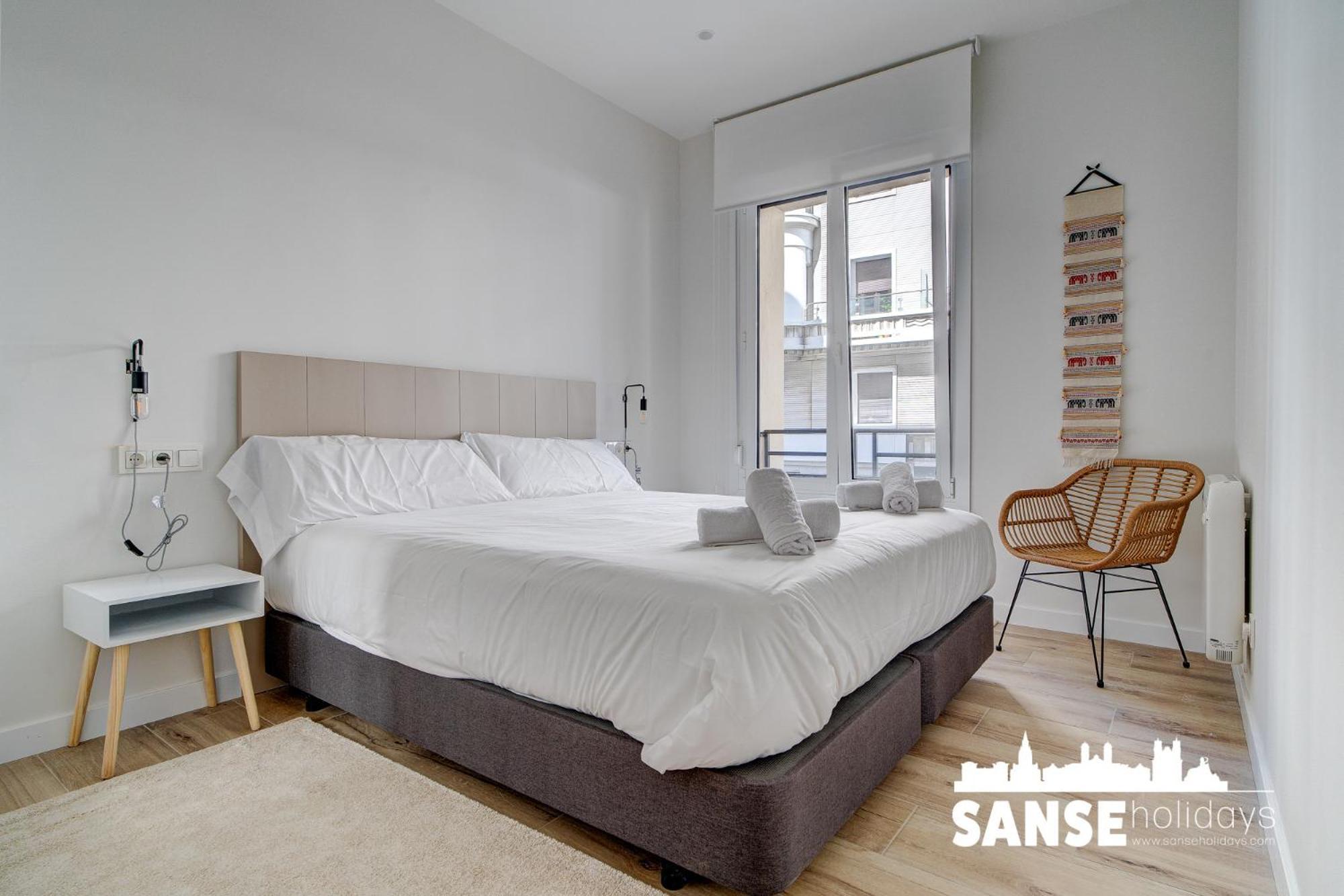 Apartamentos Gran Via By Sanse Holidays Сан-Себастьян Екстер'єр фото