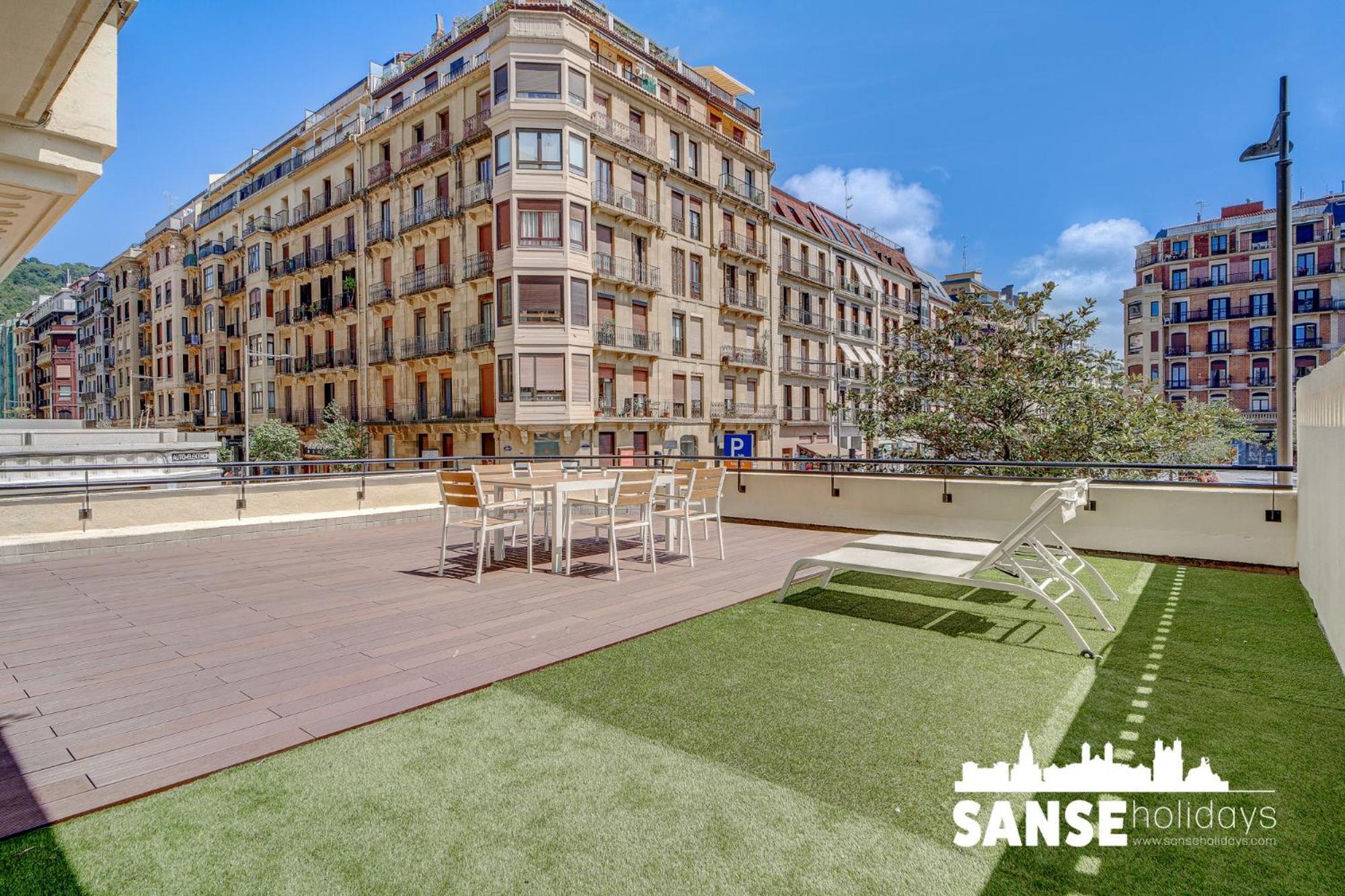Apartamentos Gran Via By Sanse Holidays Сан-Себастьян Екстер'єр фото