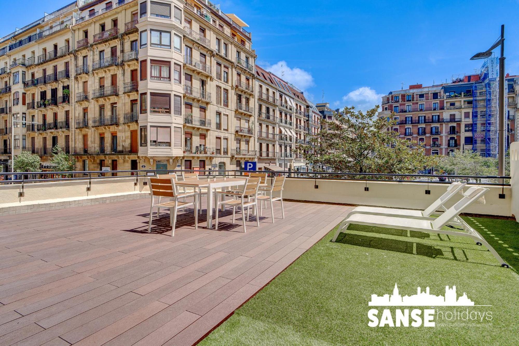 Apartamentos Gran Via By Sanse Holidays Сан-Себастьян Екстер'єр фото